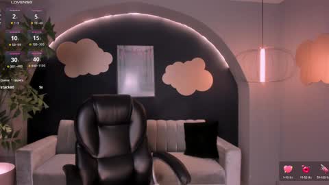 Snapshot of carolinegrace_ chatting on 01-28-25, 04:41 Caro online show from 01-28-25, 04:41