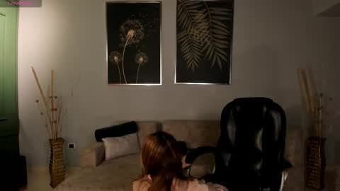 Snapshot of carolinegrace_ chatting on 11-07-25, 10:37 Caro online show from 11-07-25, 10:37