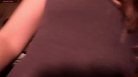 Snapshot of carolinegrace_ chatting on 11-27-25, 10:39 Caro online show from 11-27-25, 10:39