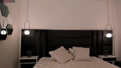 Caro online show from 12-17-25, 10:21