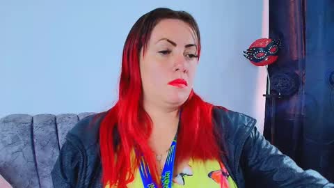 Snapshot of carolinhe_ chatting on 10-08-25, 07:33 Carolinhe online show from 10-08-25, 07:33