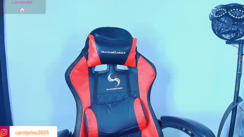 Snapshot of carolinhe_ chatting on 11-14-25, 09:02 Carolinhe online show from 11-14-25, 09:02