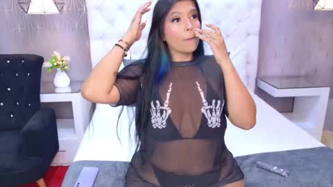 CarolinneTaylor online show from 10-04-25, 11:41