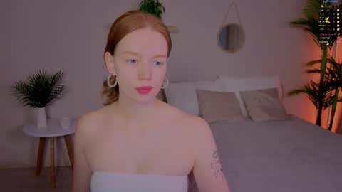 Caro online show from 10-11-25, 02:48