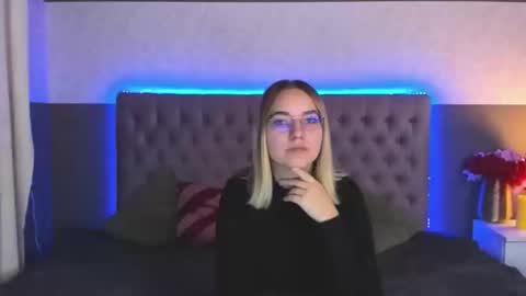 CarollFlexx online show from 11-06-25, 06:58