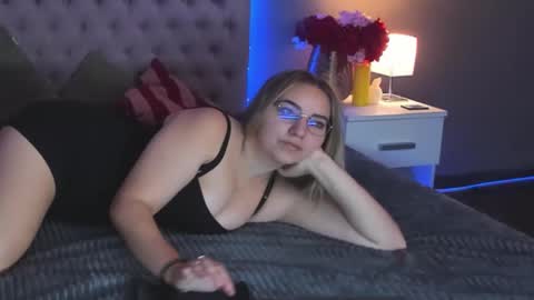 CarollFlexx online show from 11-07-25, 06:46