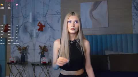 Snapshot of carolreeves chatting on 10-17-25, 05:54 Carol online show from 10-17-25, 05:54