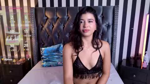 Snapshot of carosantos chatting on 02-20-26, 10:16 carosantos online show from 02-20-26, 10:16