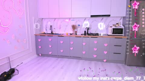 Yummi online show from 12-19-24, 02:45