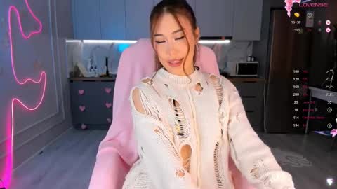 Yummi online show from 10-07-25, 01:25