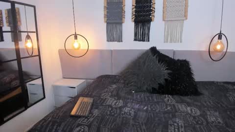 Carrie online show from 10-06-25, 03:15