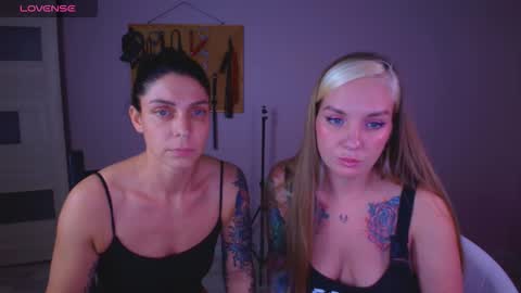 Carrie online show from 11-17-25, 06:24