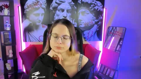 Snapshot of carrie_roses chatting on 11-20-25, 02:34 carrie_roses online show from 11-20-25, 02:34