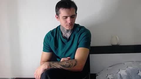 Snapshot of carter_reos chatting on 10-30-25, 01:45 Carter online show from 10-30-25, 01:45