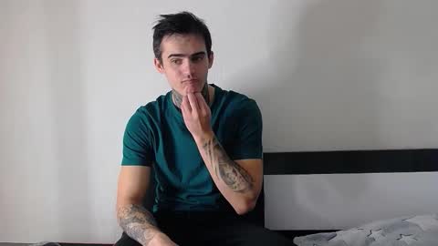 Snapshot of carter_reos chatting on 10-31-25, 11:44 Carter online show from 10-31-25, 11:44