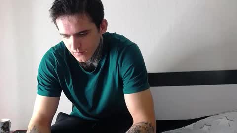 Snapshot of carter_reos chatting on 11-03-25, 02:07 Carter online show from 11-03-25, 02:07