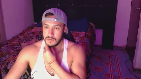      online show from 10-12-25, 06:12