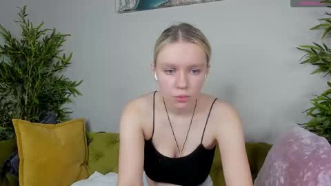 casey__miller online show from 10-04-25, 01:36