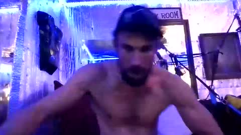 Snapshot of caseyjmcd22 chatting on 10-16-25, 01:34 okiedadd online show from 10-16-25, 01:34