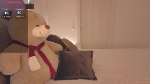 caseykissing online show from 10-23-25, 03:33