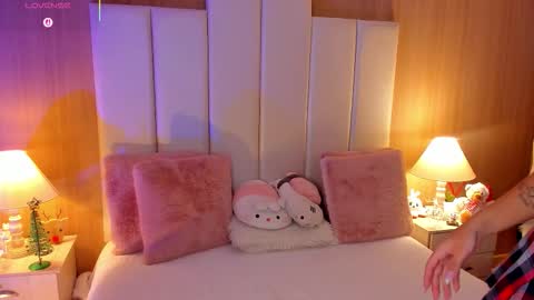 Casey Pierce  New Account online show from 12-16-25, 08:36