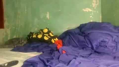 Snapshot of cashcoupllle chatting on 12-26-24, 04:43 Cash Couple online show from 12-26-24, 04:43