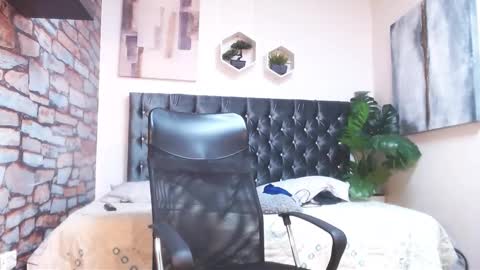 Casike online show from 10-21-25, 11:38