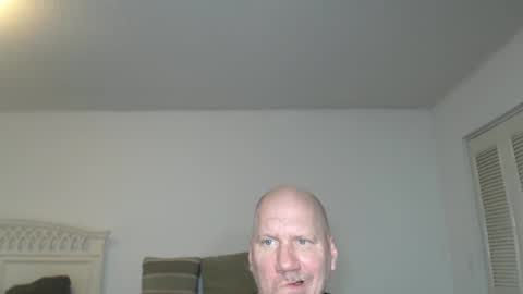 Snapshot of casinocam chatting on 01-27-25, 06:09 CasinoCam online show from 01-27-25, 06:09