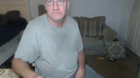 Snapshot of casinocam chatting on 02-11-25, 12:59 CasinoCam online show from 02-11-25, 12:59