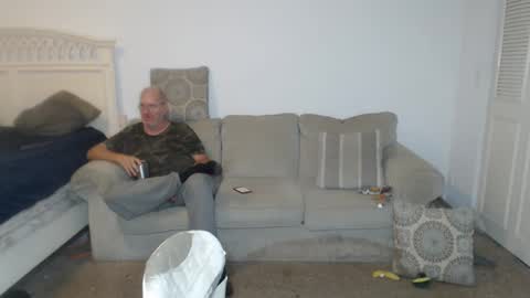 Snapshot of casinocam chatting on 02-15-25, 06:33 CasinoCam online show from 02-15-25, 06:33
