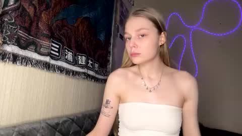 Snapshot of cassandramur chatting on 03-02-26, 06:37 Cassandra online show from 03-02-26, 06:37