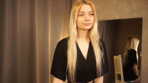 Cassie online show from 01-11-25, 02:58