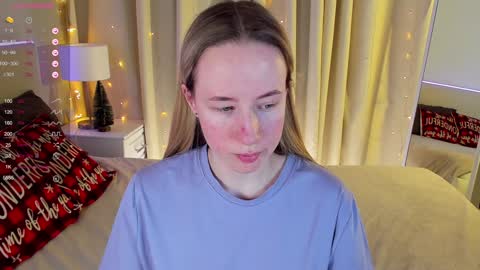 Snapshot of cassie_kelman chatting on 01-13-25, 03:23 Cassie online show from 01-13-25, 03:23