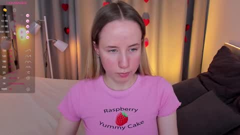 Snapshot of cassie_kelman chatting on 02-14-25, 12:30 Cassie online show from 02-14-25, 12:30