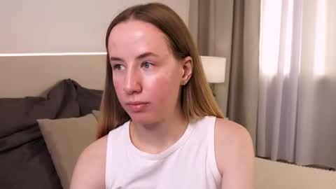 Snapshot of cassie_kelman chatting on 10-15-25, 09:04 Cassie online show from 10-15-25, 09:04