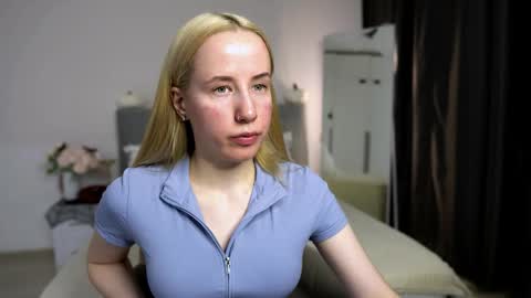 Snapshot of cassie_kelman chatting on 11-02-25, 09:17 Cassie online show from 11-02-25, 09:17