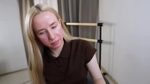 Snapshot of cassie_kelman chatting on 11-03-25, 09:05 Cassie online show from 11-03-25, 09:05