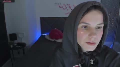 Cassie online show from 04-04-26, 05:16