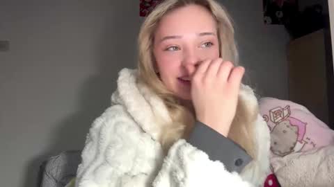 Snapshot of cassijent chatting on 02-21-26, 05:19 Olivia online show from 02-21-26, 05:19