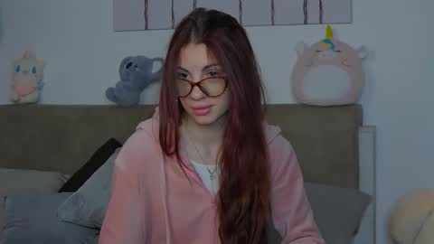 Kierie online show from 10-18-25, 04:59