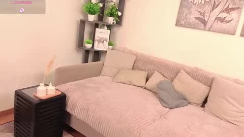 Mary online show from 02-12-26, 03:18