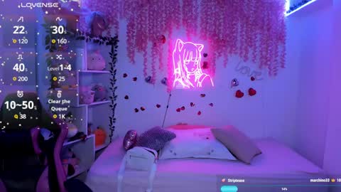 Snapshot of cat_kitty18 chatting on 03-11-25, 09:59 Lorena Saenz online show from 03-11-25, 09:59