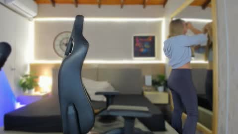 Snapshot of cata_johnss chatting on 10-08-25, 12:36 cata_johnss online show from 10-08-25, 12:36