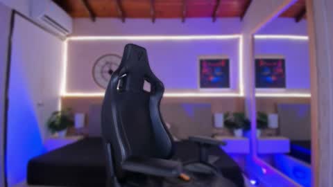 Snapshot of cata_johnss chatting on 10-09-25, 12:58 cata_johnss online show from 10-09-25, 12:58