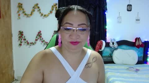 isabel online show from 12-20-24, 10:05