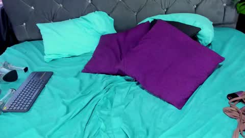 Cata Prins  online show from 01-16-25, 02:08