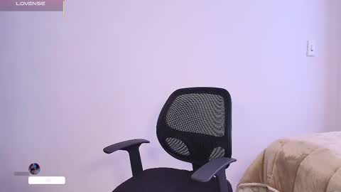 Snapshot of cataliina_santhana chatting on 01-08-26, 04:53 Catalina online show from 01-08-26, 04:53