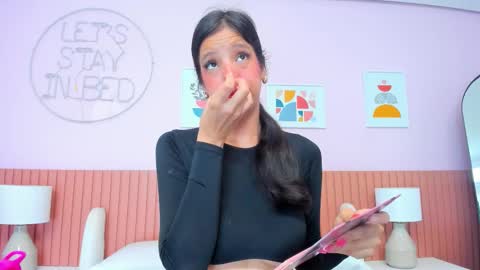 catalina online show from 11-22-25, 04:22