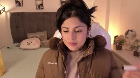 Catalina online show from 10-12-25, 03:05