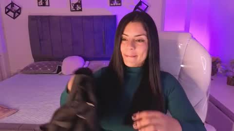 Catalina online show from 10-17-25, 02:48